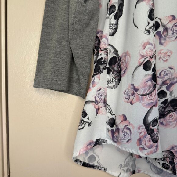 TORRID women's plus size 1X raglan skulls roses Halloween sheer spooky top shirt - Picture 6 of 12
